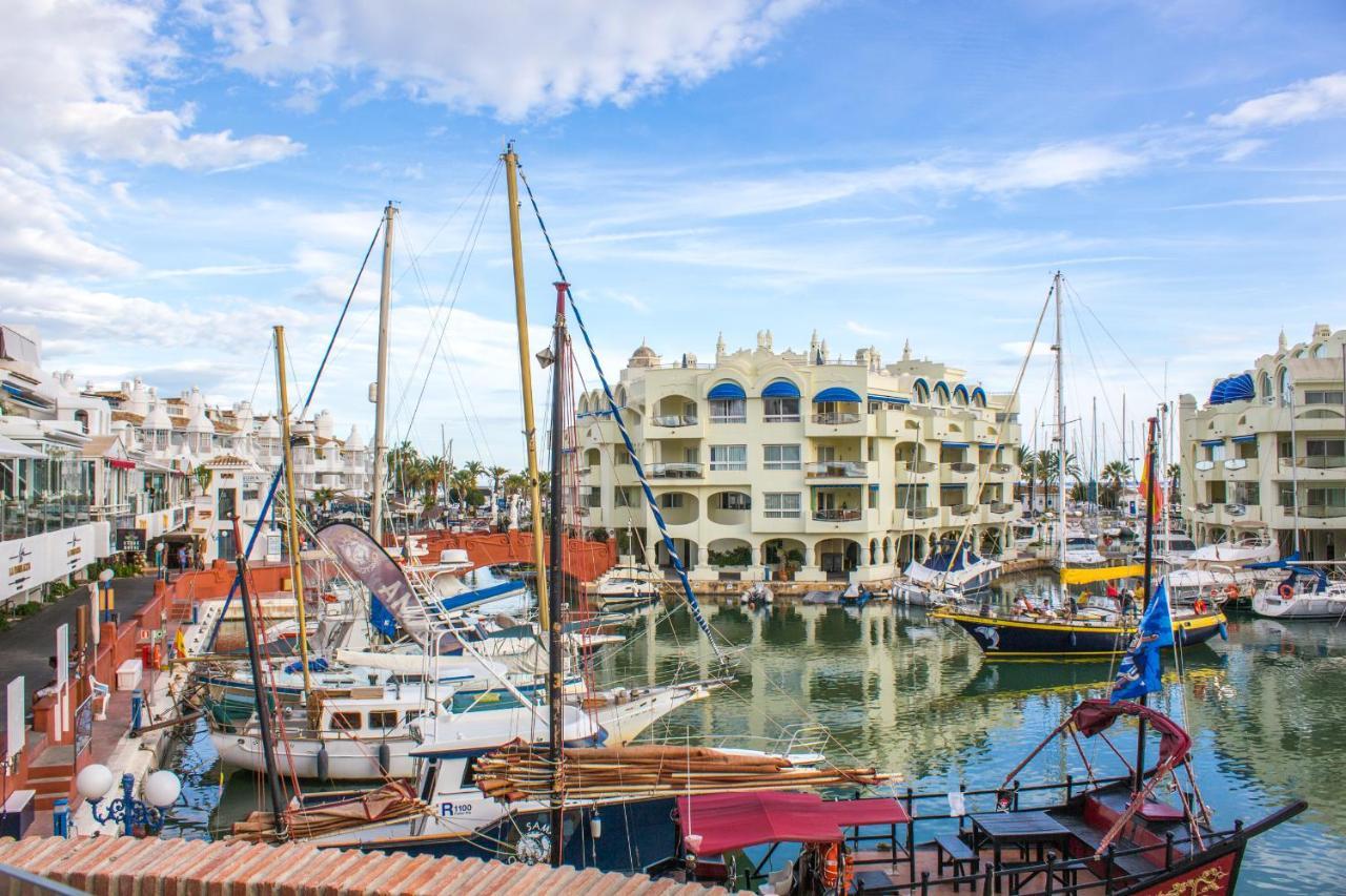 Puerto Marina Luxury Apartment With Sea Views 베날마데나코스타 외부 사진