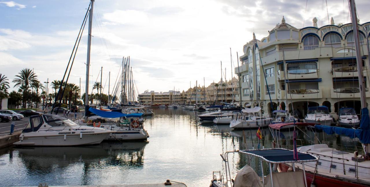 Puerto Marina Luxury Apartment With Sea Views 베날마데나코스타 외부 사진