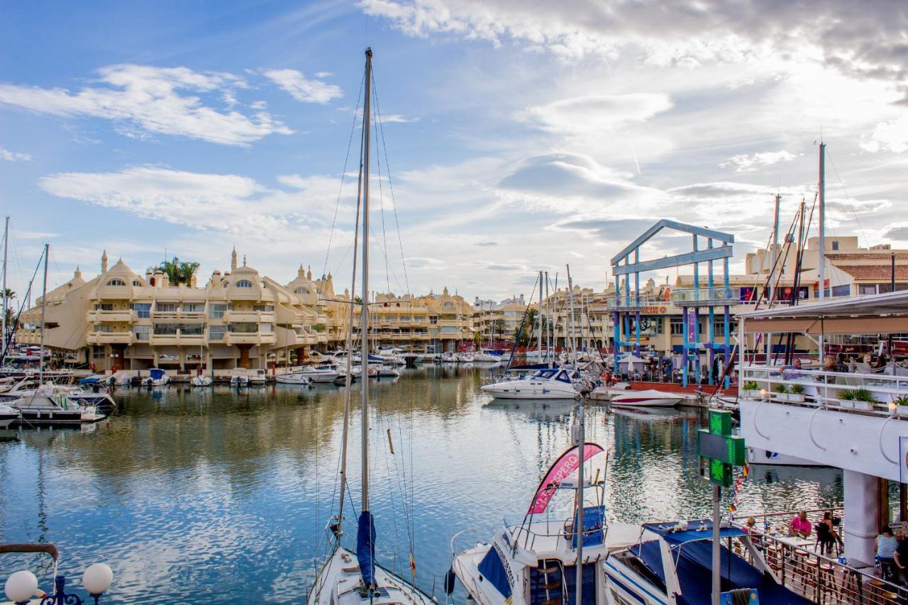 Puerto Marina Luxury Apartment With Sea Views 베날마데나코스타 외부 사진