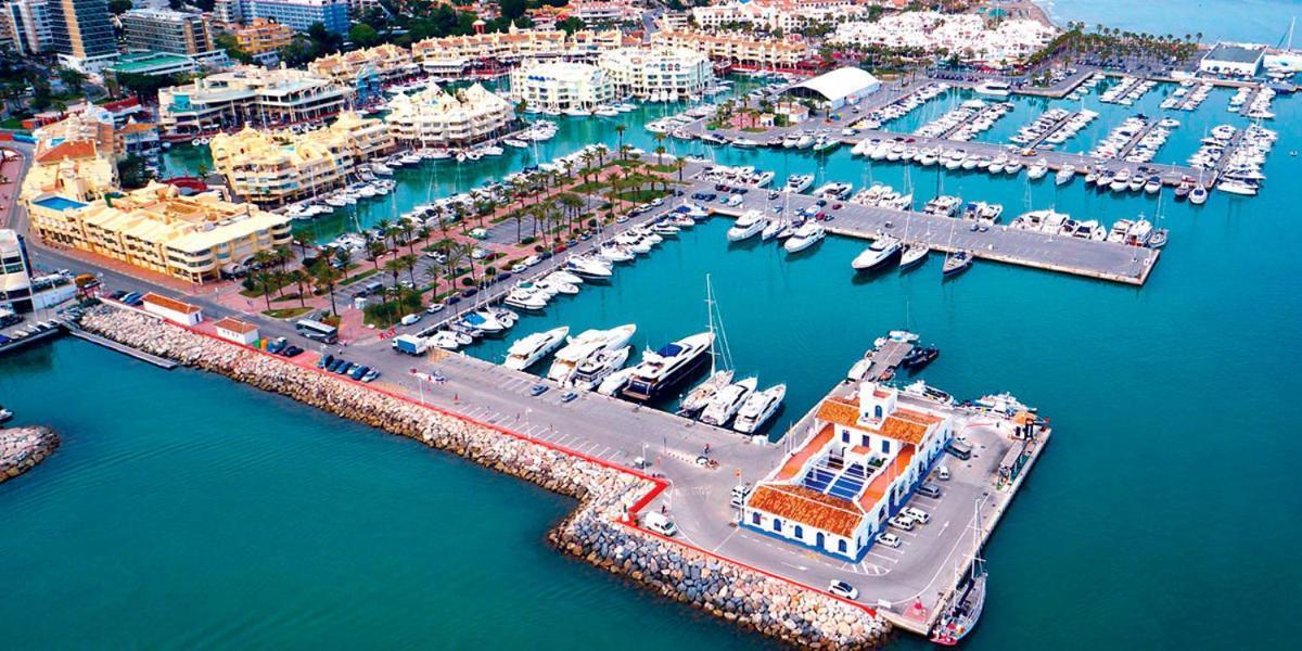 Puerto Marina Luxury Apartment With Sea Views 베날마데나코스타 외부 사진
