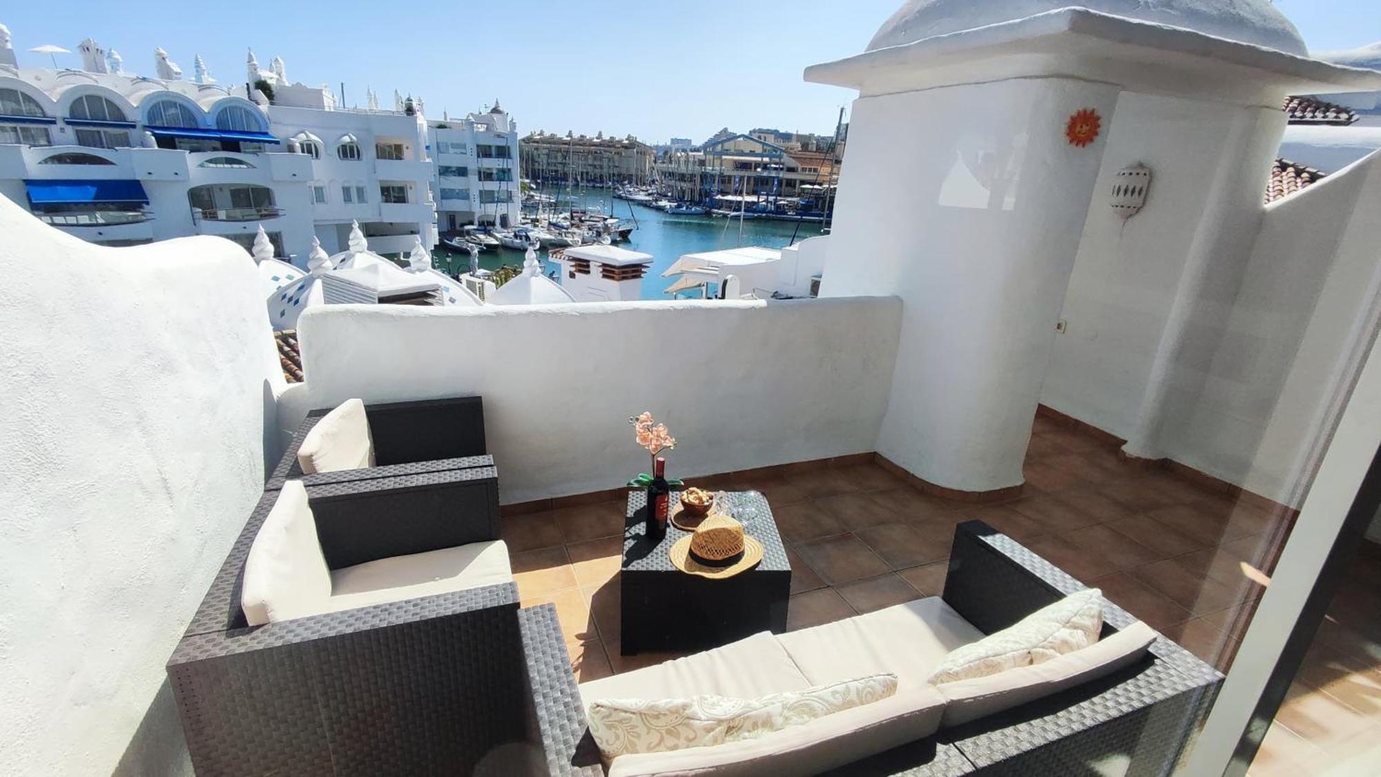 Puerto Marina Luxury Apartment With Sea Views 베날마데나코스타 외부 사진